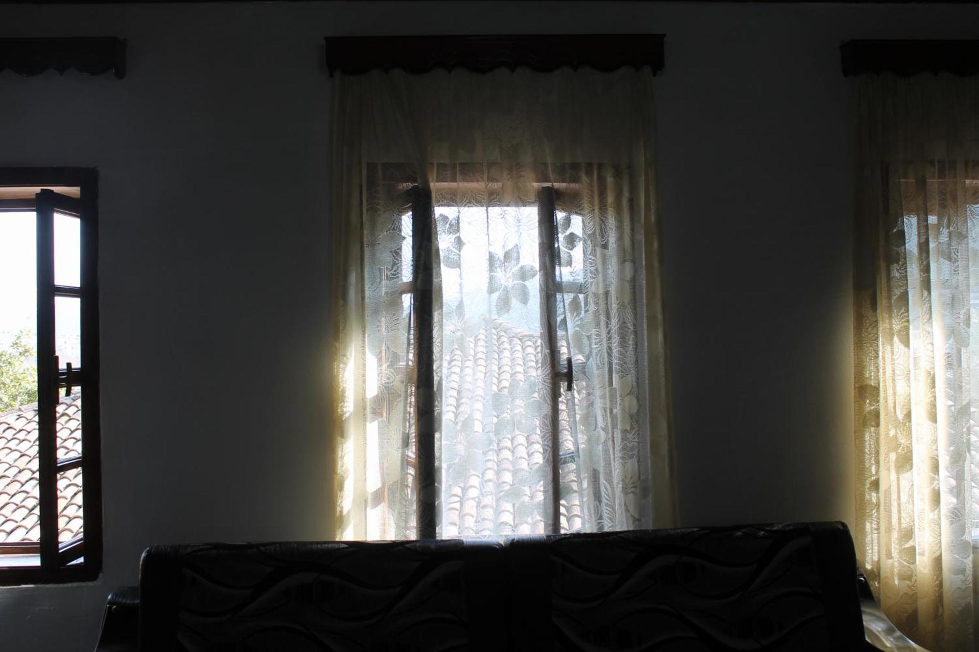 Tomor Shehu Guest House Berat Room photo