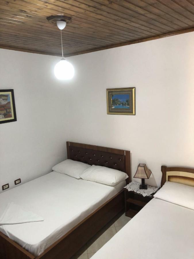 Tomor Shehu Guest House Berat Exterior photo