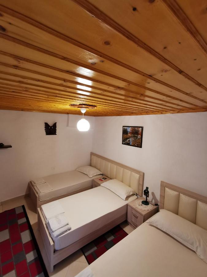 Tomor Shehu Guest House Berat Exterior photo